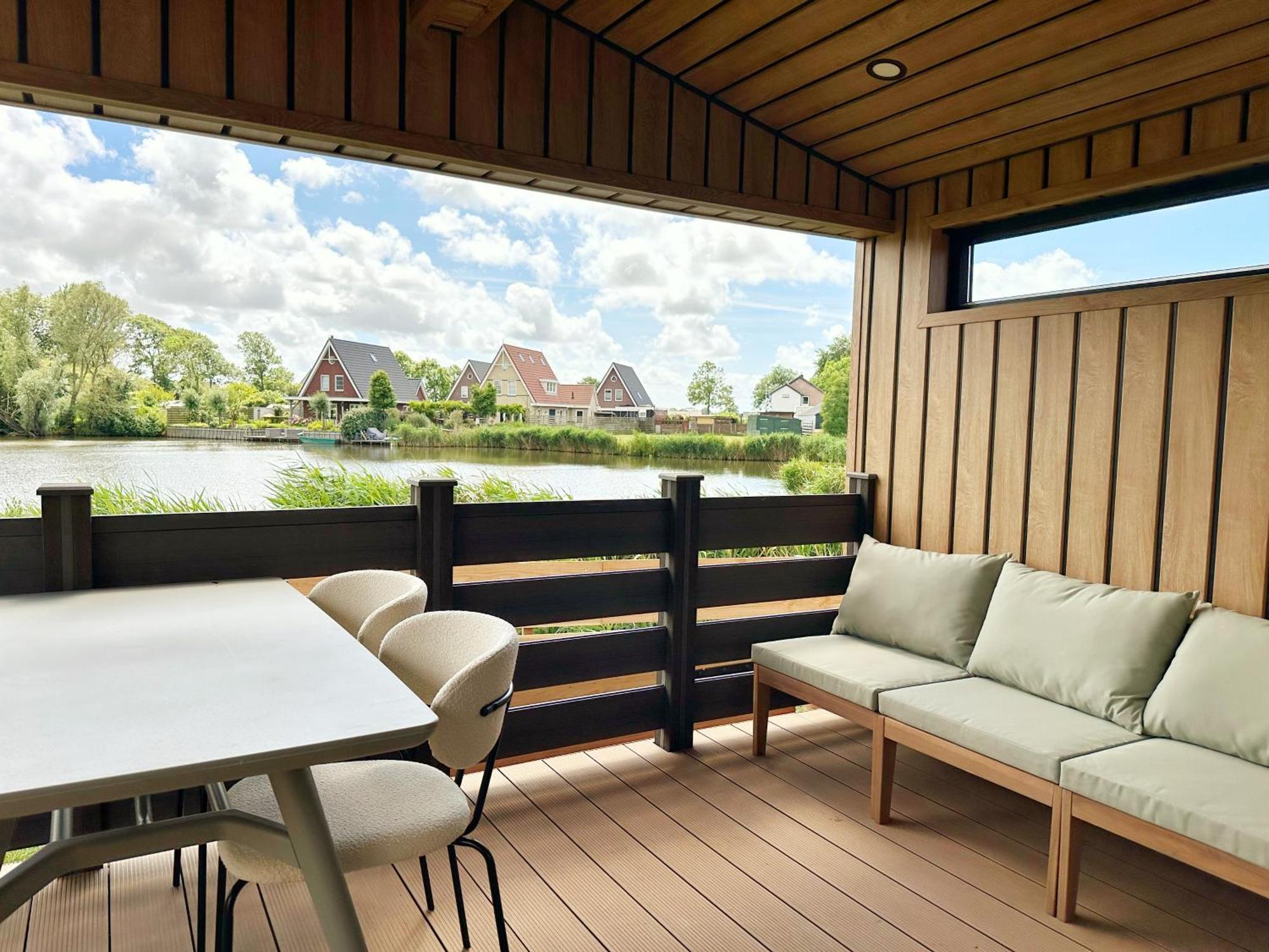 Chalet 501b Op Recreatiepark De Wielen